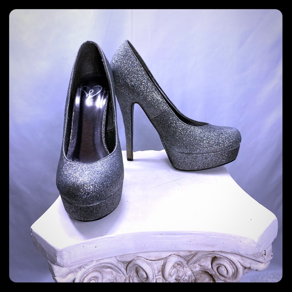 Silver grey glitter high platform heeled shoes